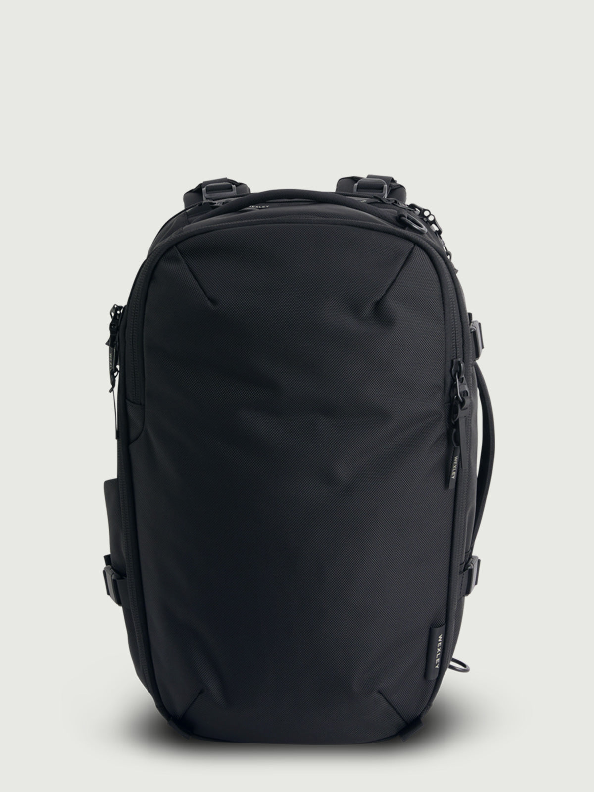 ACE V2 | 32L MULTIFUNCTION TRAVEL PACK