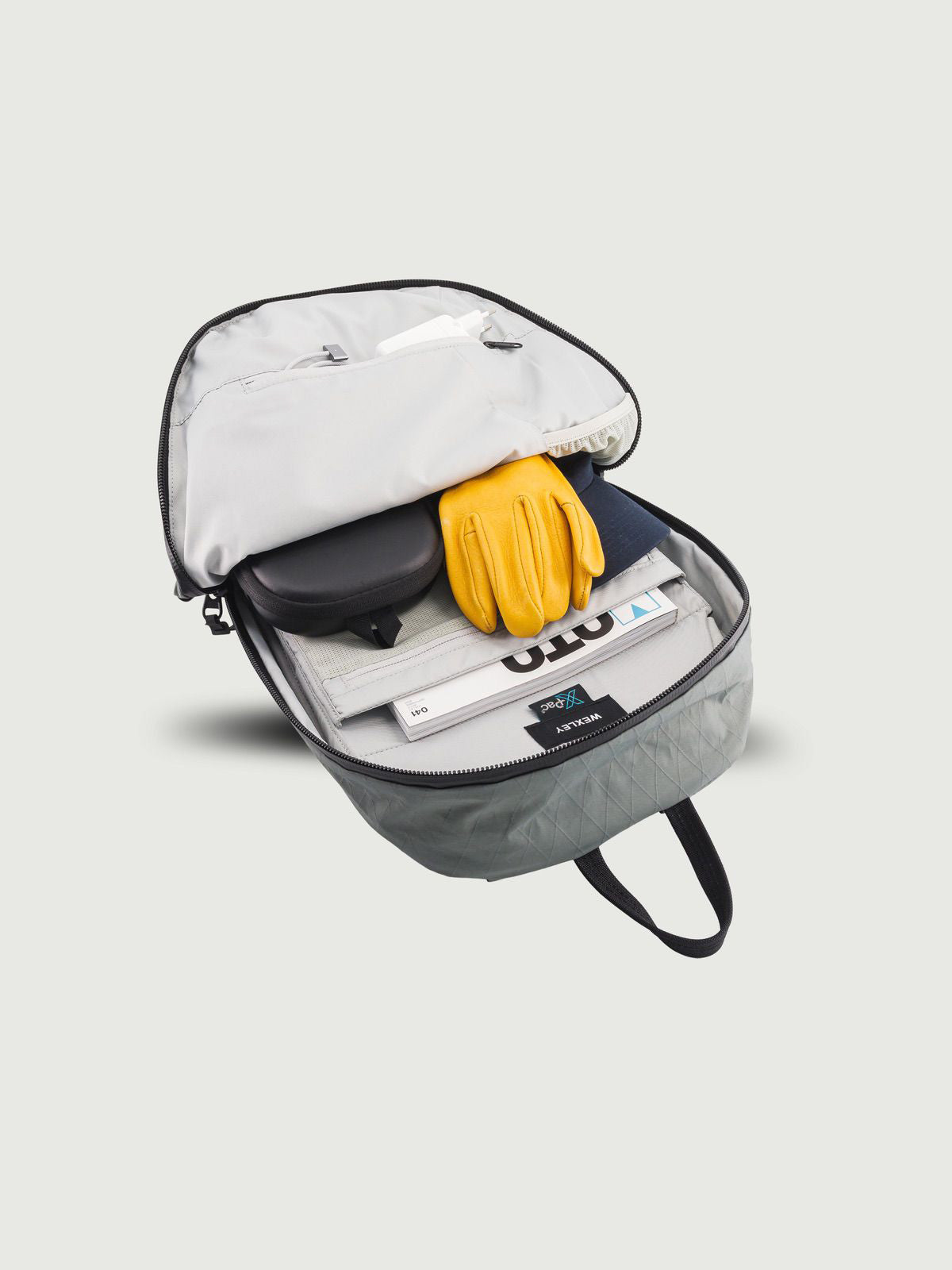 STEM / 20L Daypack X-Pac® Series (Archives)