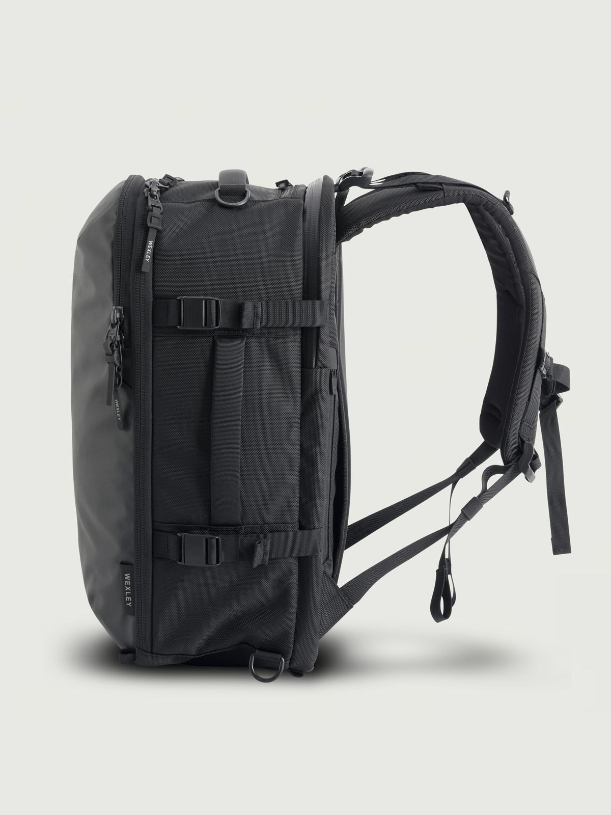 ACE V2 | 32L MULTIFUNCTION TRAVEL PACK
