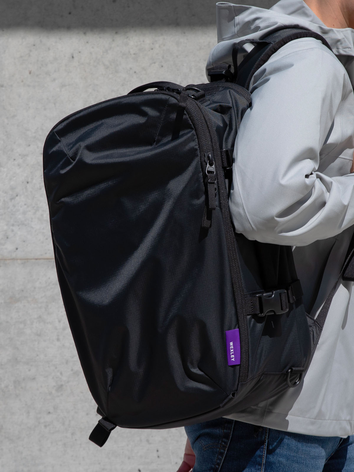 ACE V2 / 30L Ultralight Recycled Travel Pack