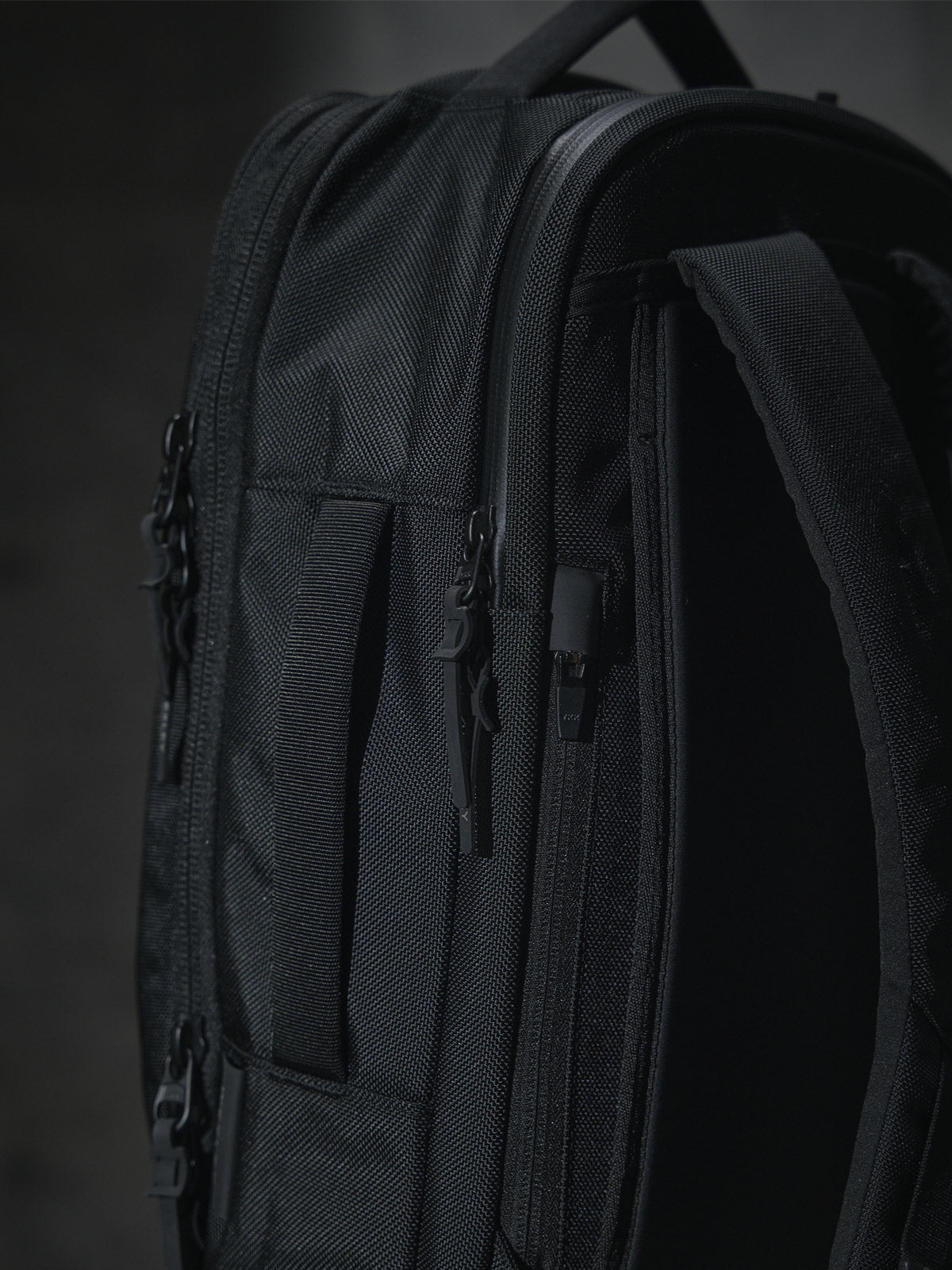 TAYLOR / 25L Pro Pack 1680D Cordura® Ballistic