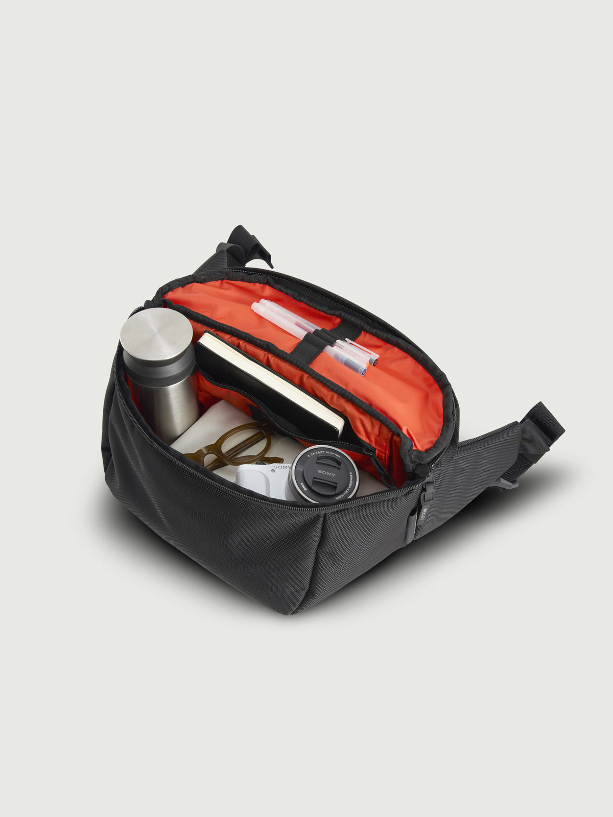 TRAVIS / 5.5L Sling Pack 1680D Cordura® Ballistic