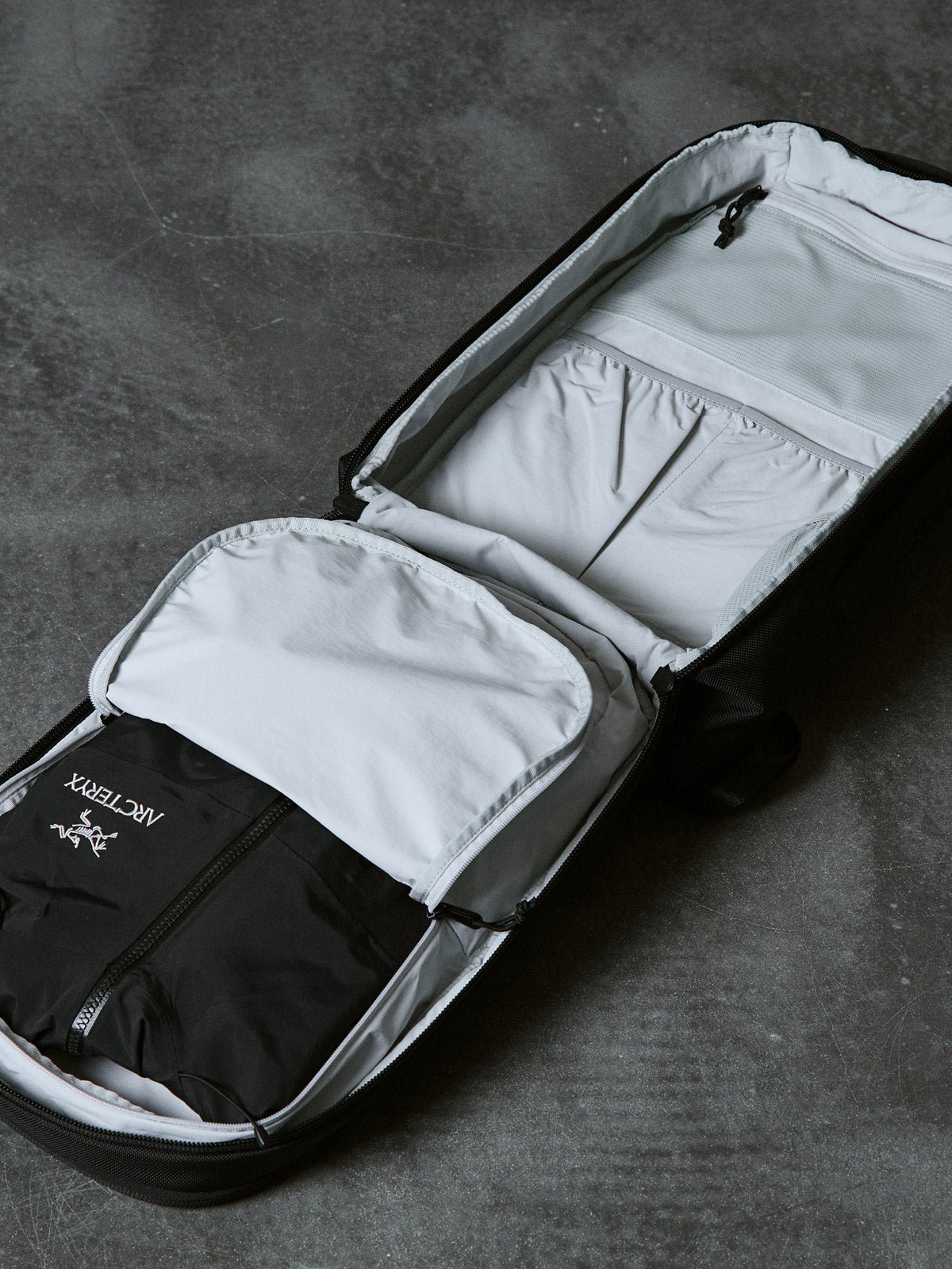 TWL | STRUCTURED 30L MULTIFUNCTION PACK