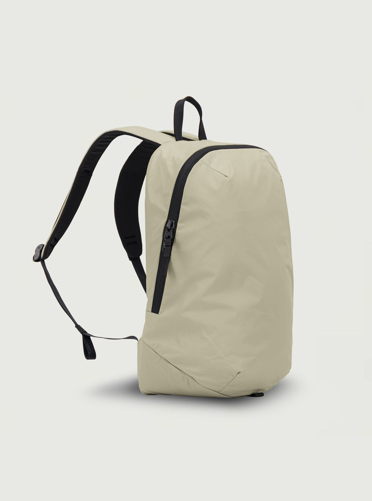 STEM / 20L Ultralight Recycled Daypack