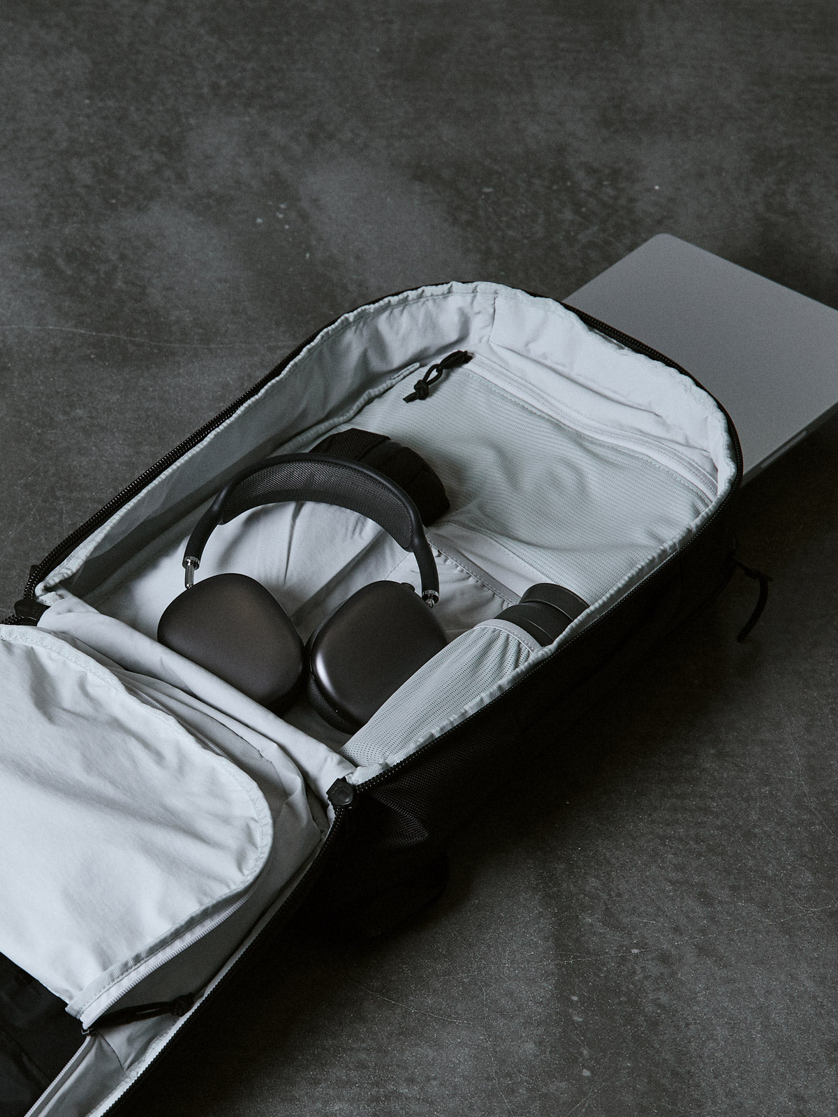 TWL | STRUCTURED 30L MULTIFUNCTION PACK