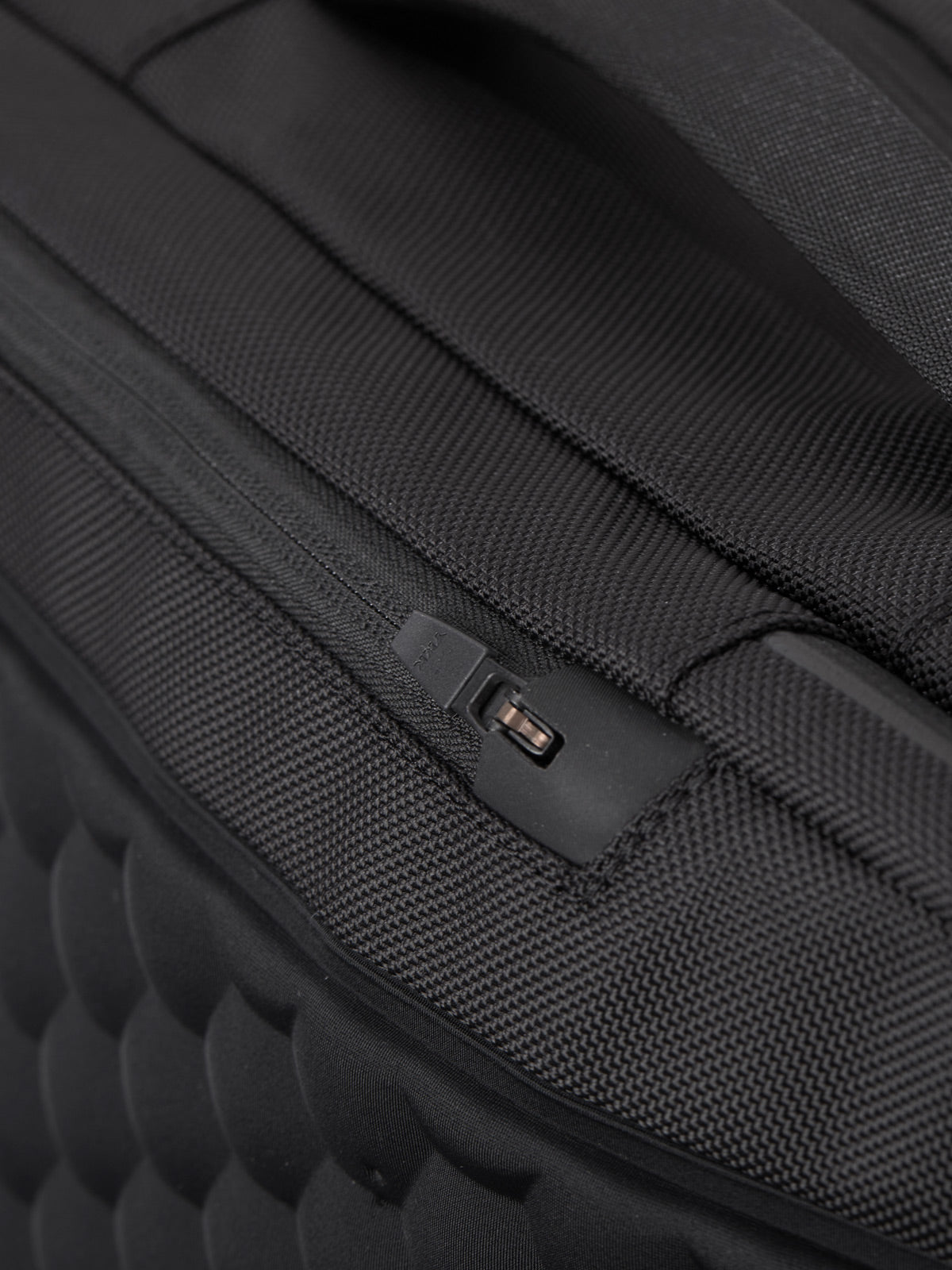 TWL | STRUCTURED 30L MULTIFUNCTION PACK