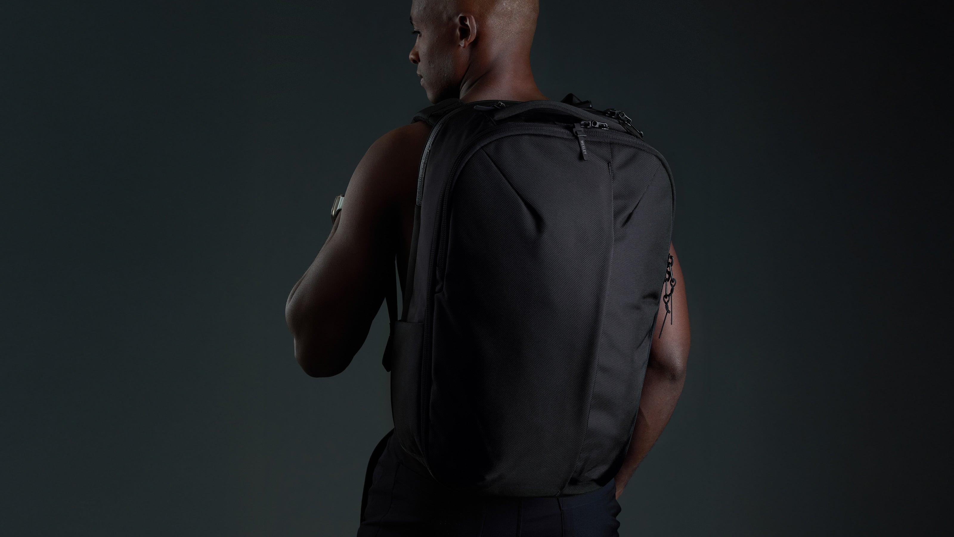 【未使用】WEXLEY VERNON 30L ブラック WEXLEY/ウェクスレイ】VERNON CORDURA BALLISTIC VRN200 バックパック